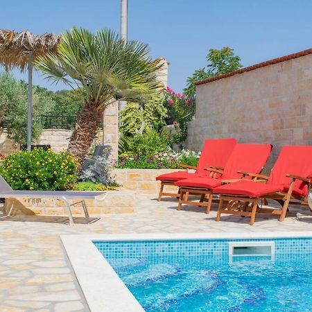 Apartments Solta Gornje Selo Ngoại thất bức ảnh