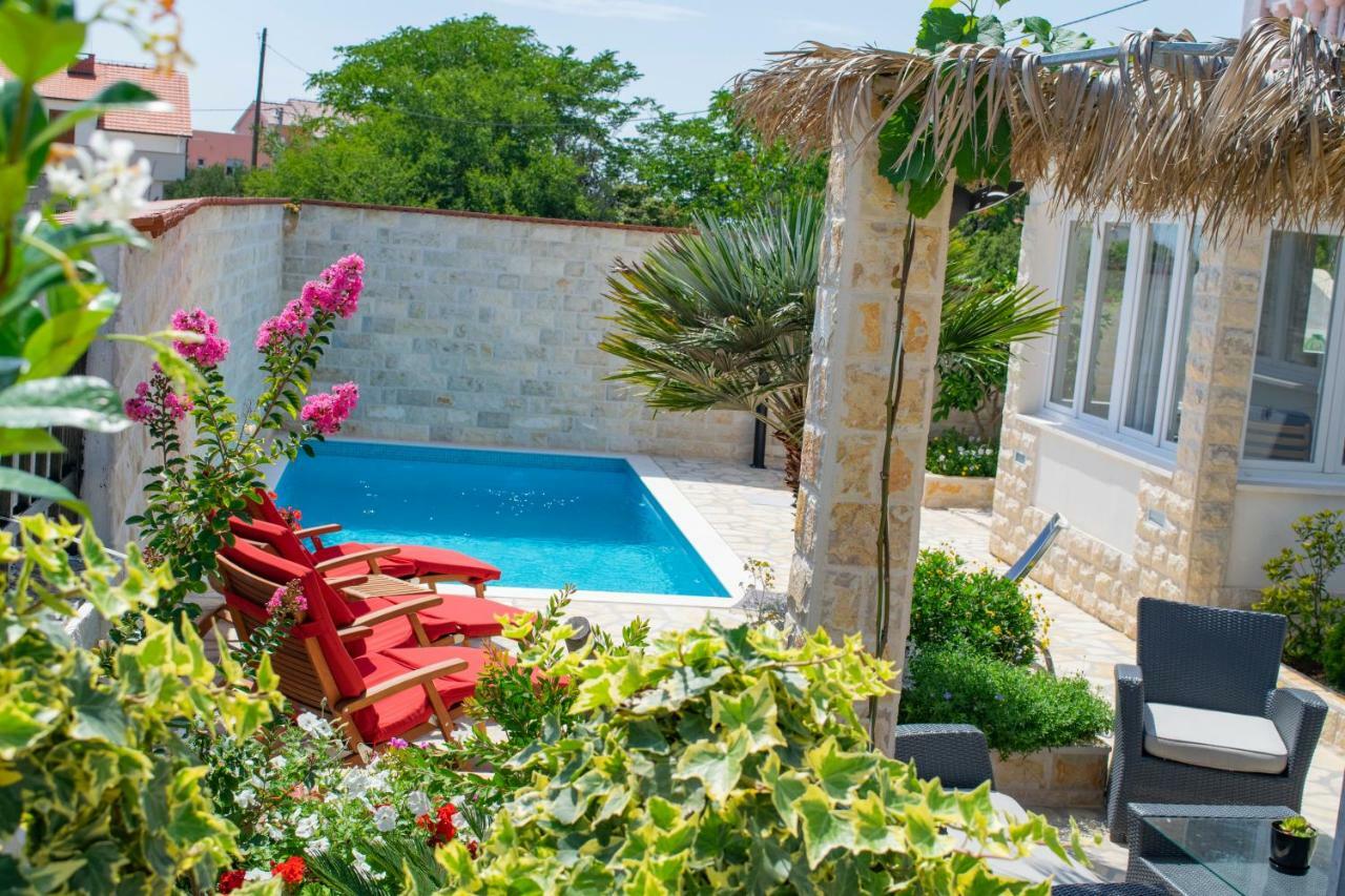 Apartments Solta Gornje Selo Ngoại thất bức ảnh