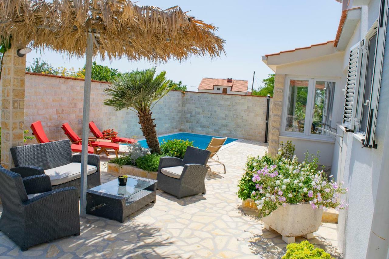 Apartments Solta Gornje Selo Ngoại thất bức ảnh