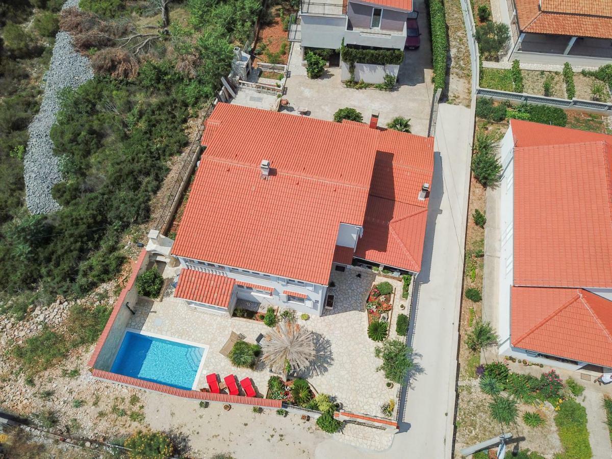Apartments Solta Gornje Selo Ngoại thất bức ảnh