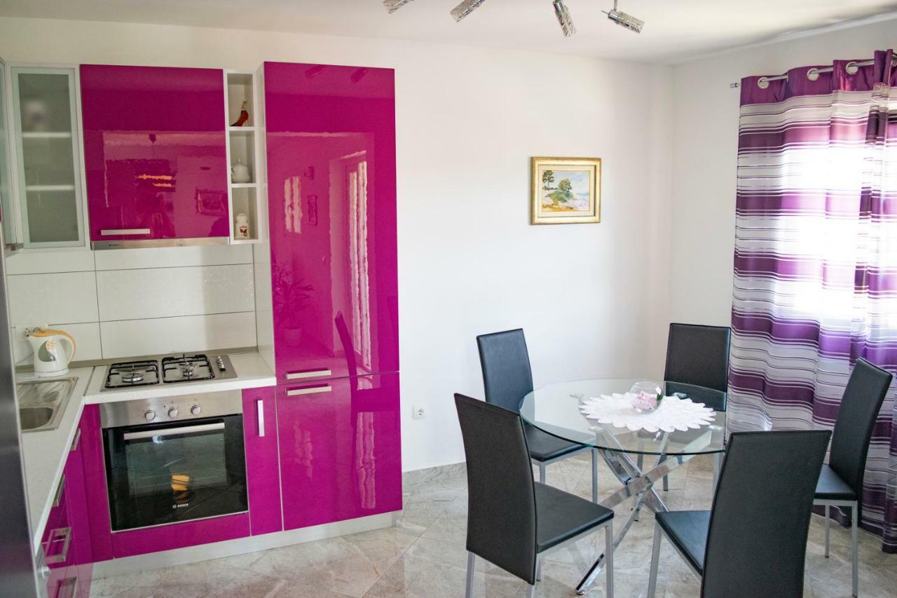 Apartments Solta Gornje Selo Ngoại thất bức ảnh